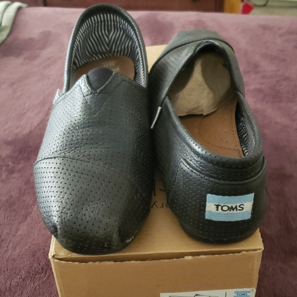 Mens leather toms